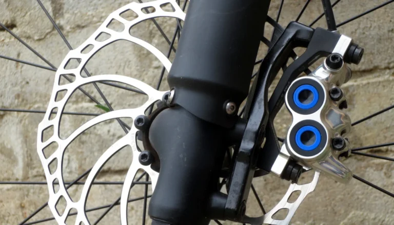 Дисковые тормоза