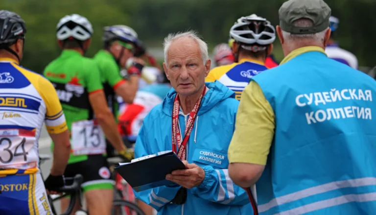 Судья велосоревнований
